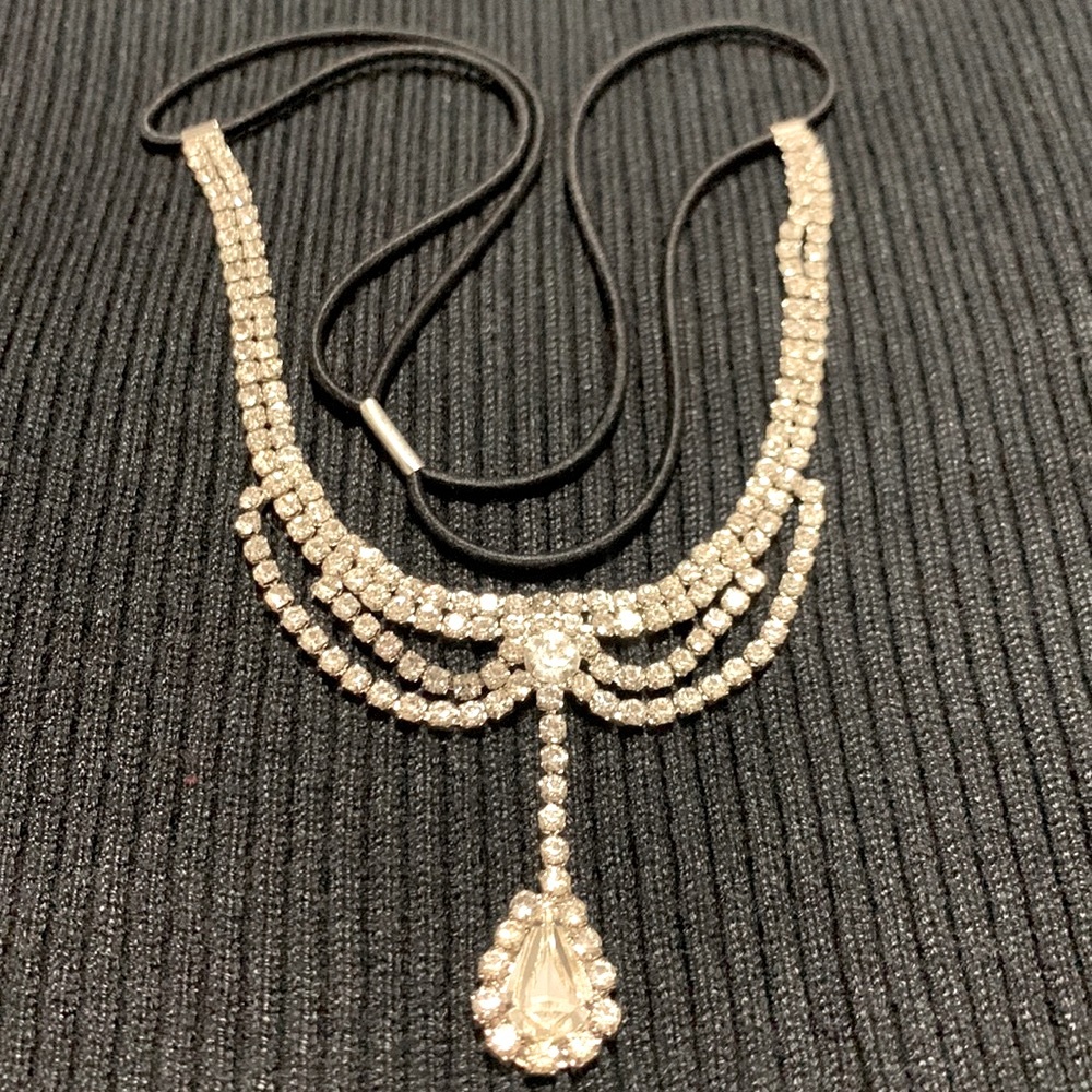 Crystal rhinestone hair accessory, Color Silver
